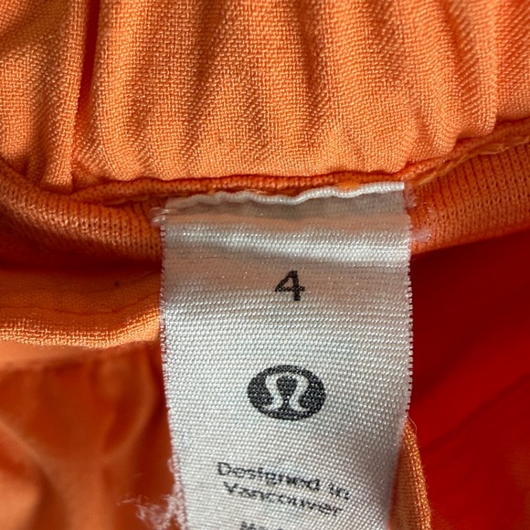 Lululemon Hotty Hot 2.5" - Picture 2 of 4
